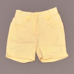 Sárga rövidnadrág (74)