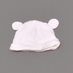 Fehér, macifüles babasapka (56-68)