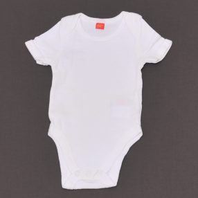 Fehér rövid ujjú body (56)