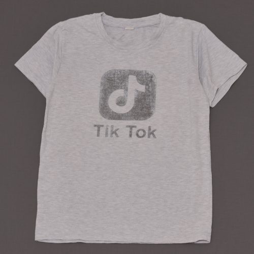 Szürke, TikTok póló (134)