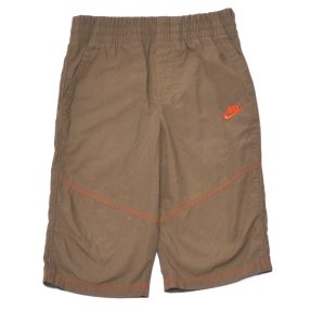 Nike - Terepzöld rövidnadrág (104-110)