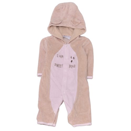 Barna, macis rugdalózó (62)