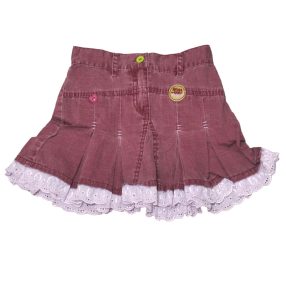 Lila, csipkés szoknya (104)