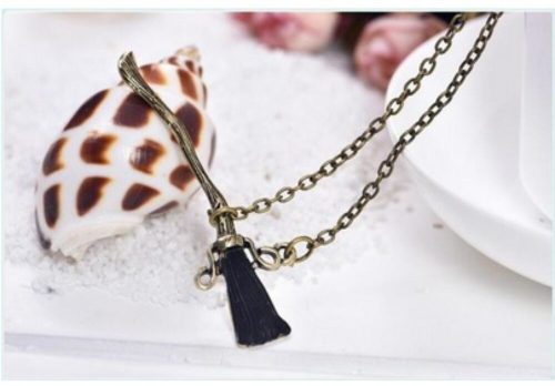 Kviddics seprű medál bronz nyakláncon - Hogwarts - Harry Potter - ÚJ