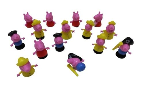 15 db Peppa figura (4 db-nak hiányzik a lába)