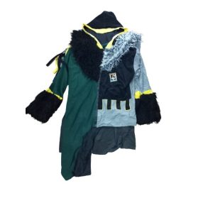   Nagyobb gyerekre különleges aszimmetrikus jelmezfelső (zombi, halloween, lovag is lehet)