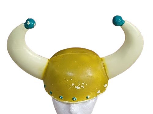 Viking sapka, jelmezkiegészítő, műanyag (festése kopott)