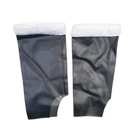 Fekete szőrmeszegélyes jelmezcsizma