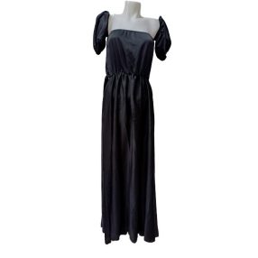 Női M-es fekete ruha, jelmez ruha