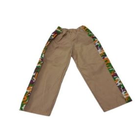   4 évesre drapp jelmeznadrág, oldalt terepszínű csíkokkal, pl. katona