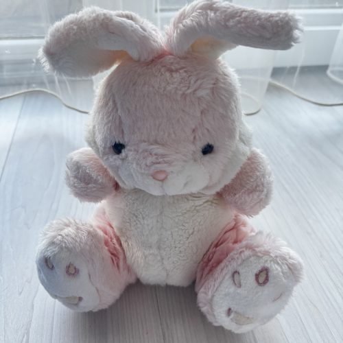 Rózsaszín plüss nyuszi, játék